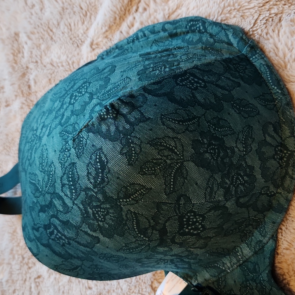 Cacique Lightly Lined Tshirt Bra - Picture 2 of 13